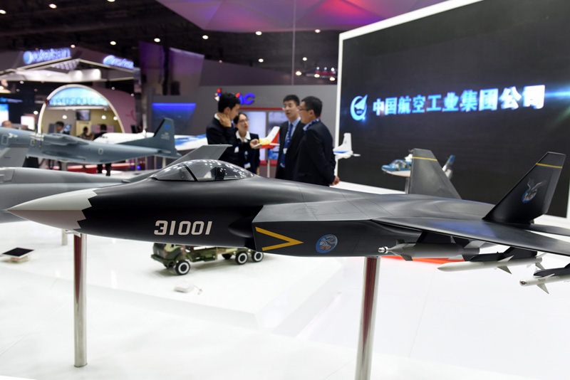 مشاركة متميزة للطائرات الصينية في معرض دبي