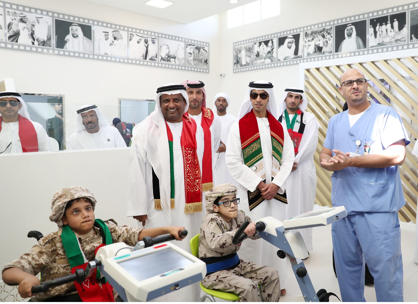 خالد بن زايد يفتتح المختبر الروبوتي في 