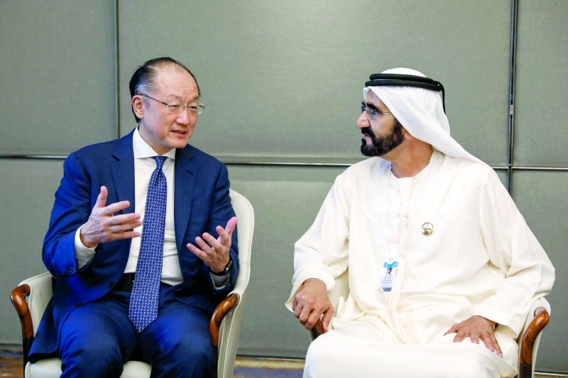 محمد بن زايد مع رئيس البنك الدولي