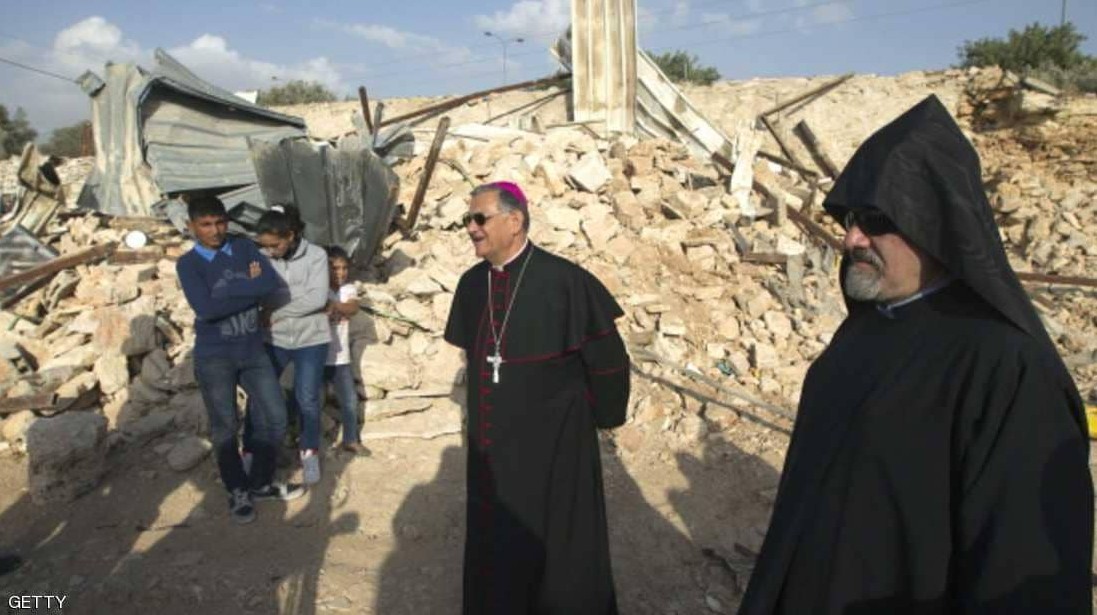 الإحتلال الإسرائيلي يستولي على أراضي كنيسة فلسطينية