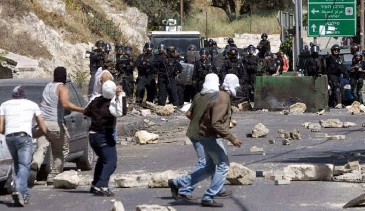 مواجهات فلسطينيين مع الاحتلال الإسرائيلي 