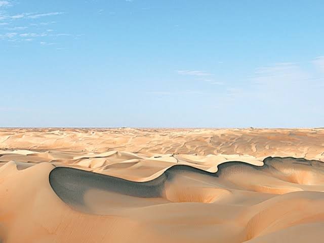 واحة ليوا الصحراوية