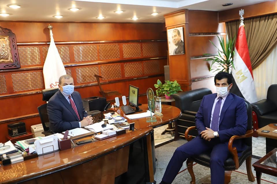 السفير القطري والوزير المصري