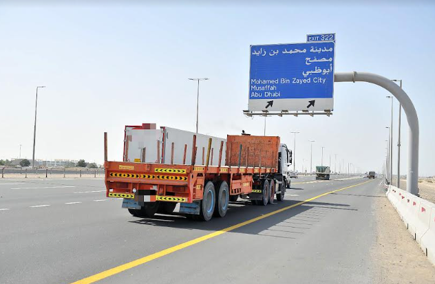 حافلات نقل العمال