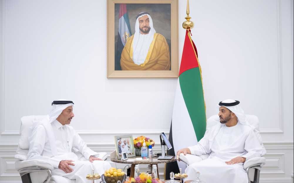 Hamdan bin Zayed receives Qatari ambassador