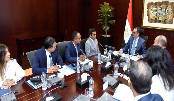 لقاء الوزير المصري والوفد الهندي