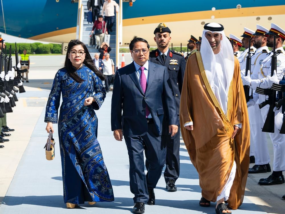 Prime Minister of Vietnam arrives in Abu Dhabi 