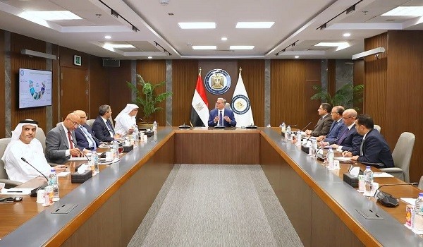 لقاء وزير البترول ومجموعة أبوظبي