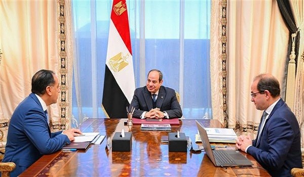اجتماع السيسي مع المسؤولين