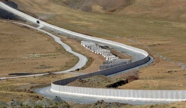 Iran Accelerates Border Wall Construction