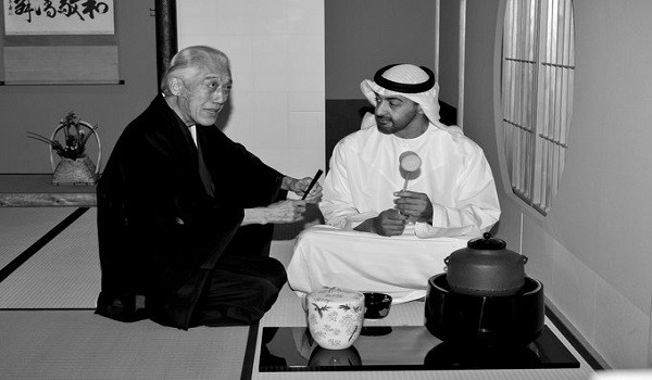 الرئيس الإماراتي وسين جنشيتسو