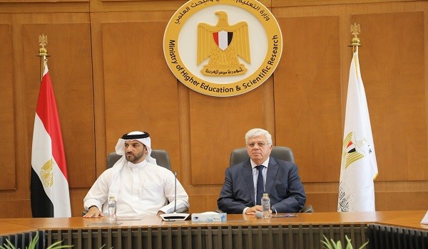 الوزير المصري ونائب حاكم الشارقة