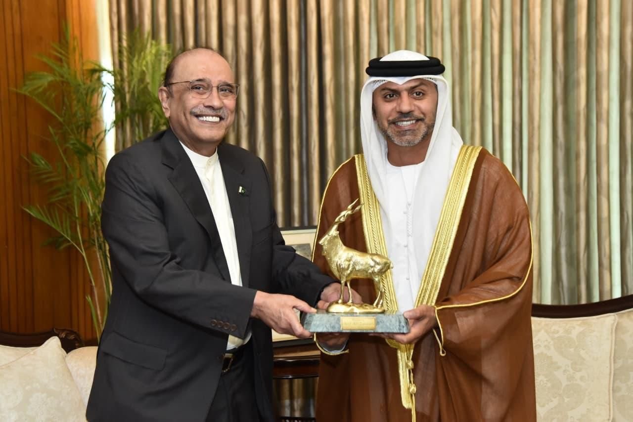 السفير الإماراتي والرئيس الباكستاني