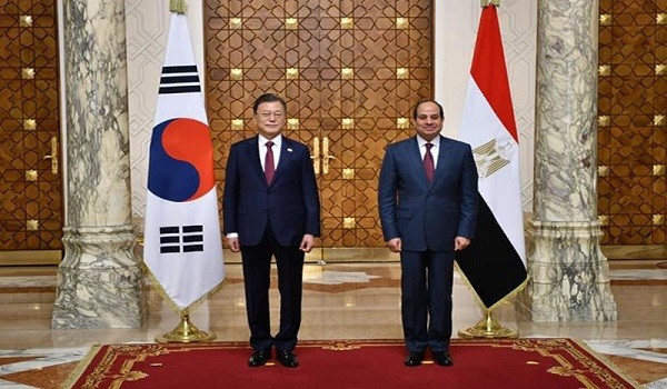 بارك بوم كي و الرئيس المصري عبد الفتاح السيسي