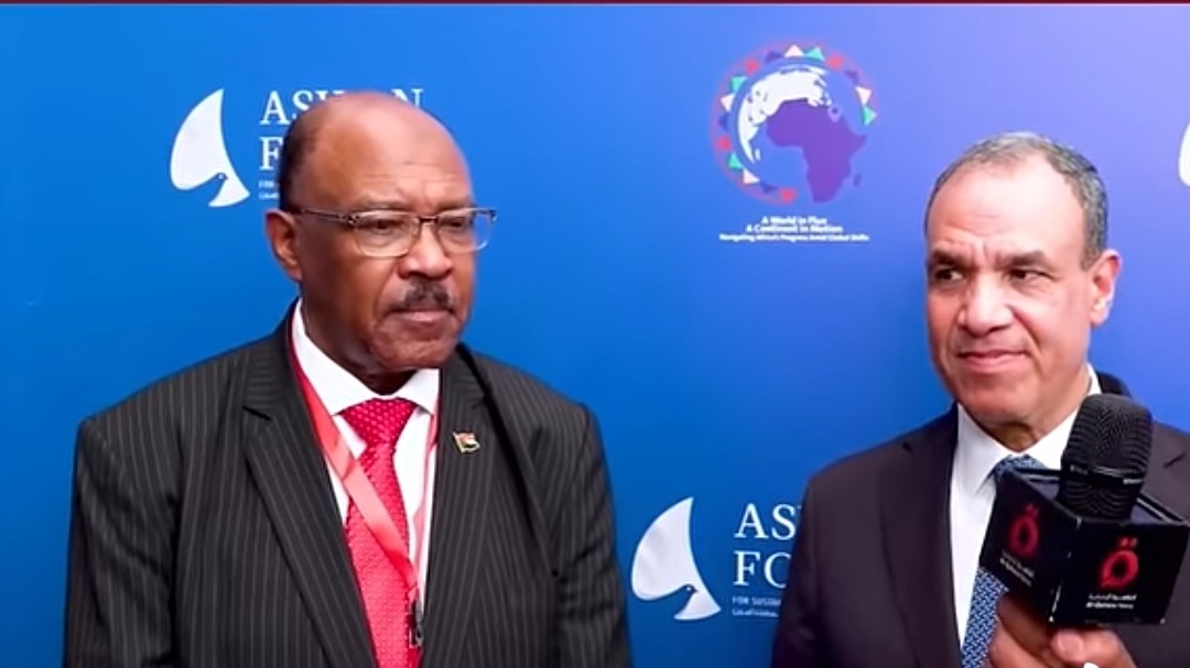 وزير الخارجية المصري ونظيره السوداني
