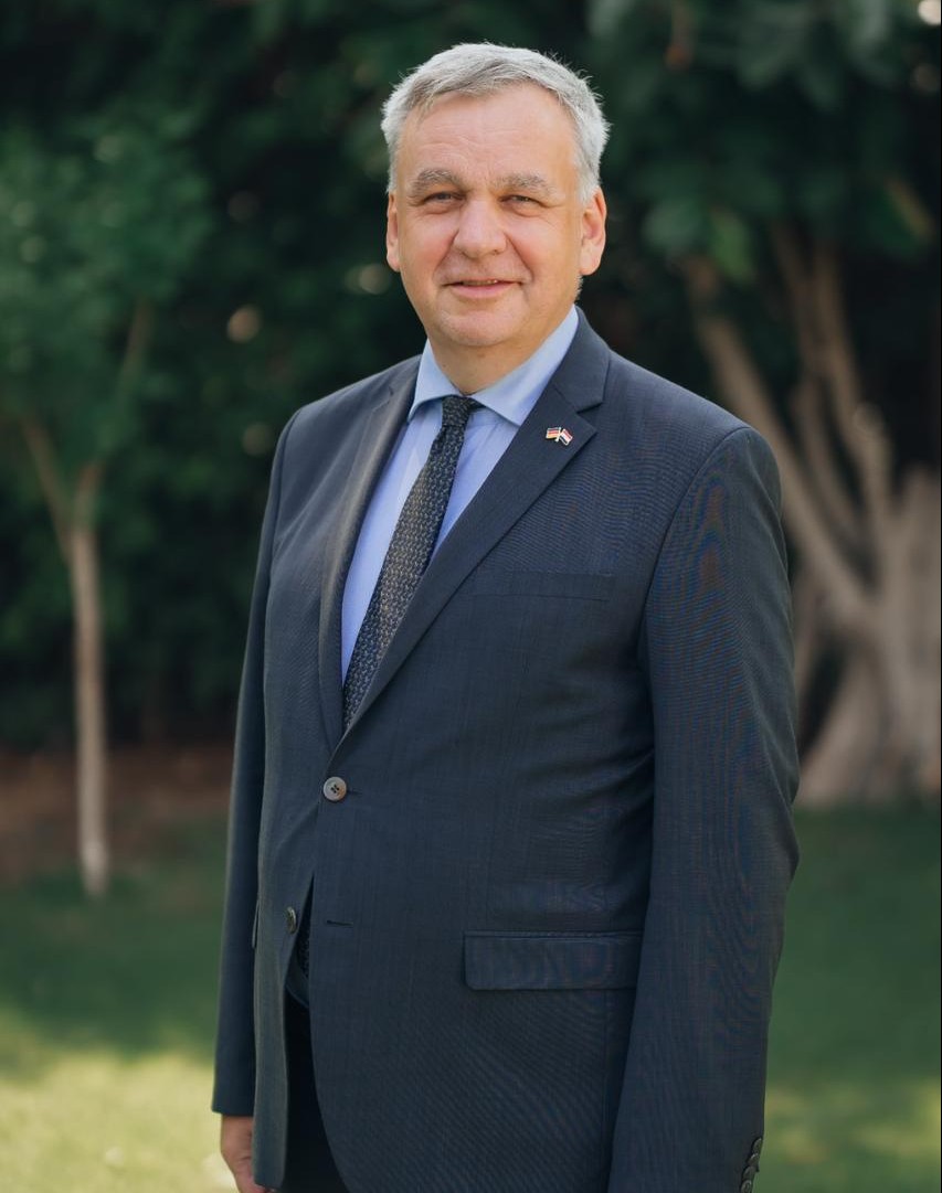 السفير الألماني في القاهرة السيد يورجن شولتس 