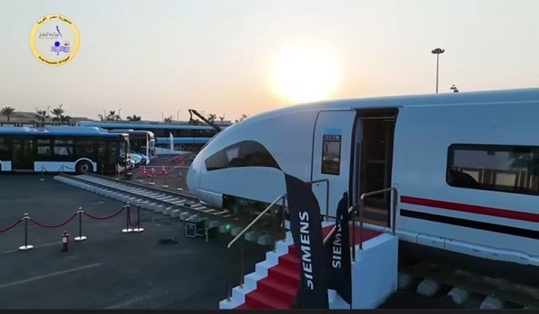 أول قطار كهربائي سريع 