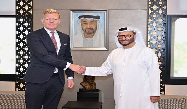 أنور قرقاش والمبعوث الأممي