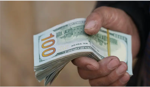 تحويلات المصريين بالخارج ترتفع