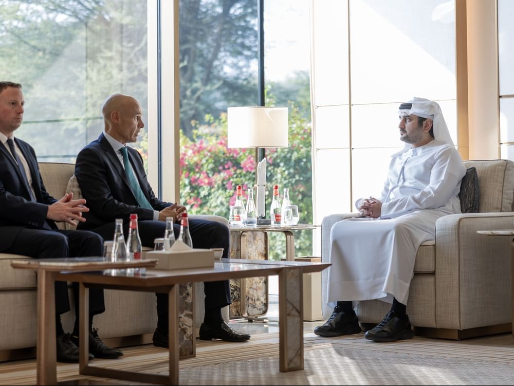 Maktoum bin Mohammed meets with CEO of SWIFT