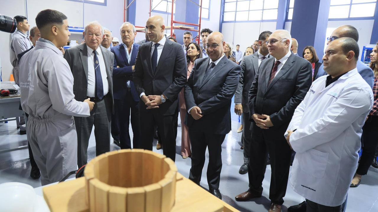 وزير التعليم ونجيب ساويرس