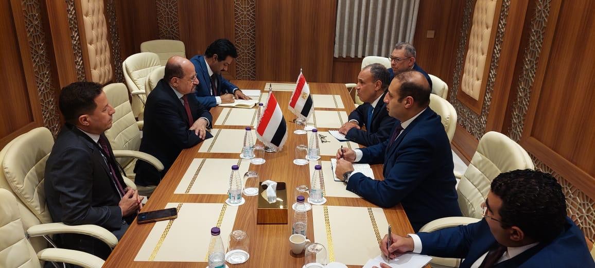 لقاء وزير الخارجية ونظيره اليمني