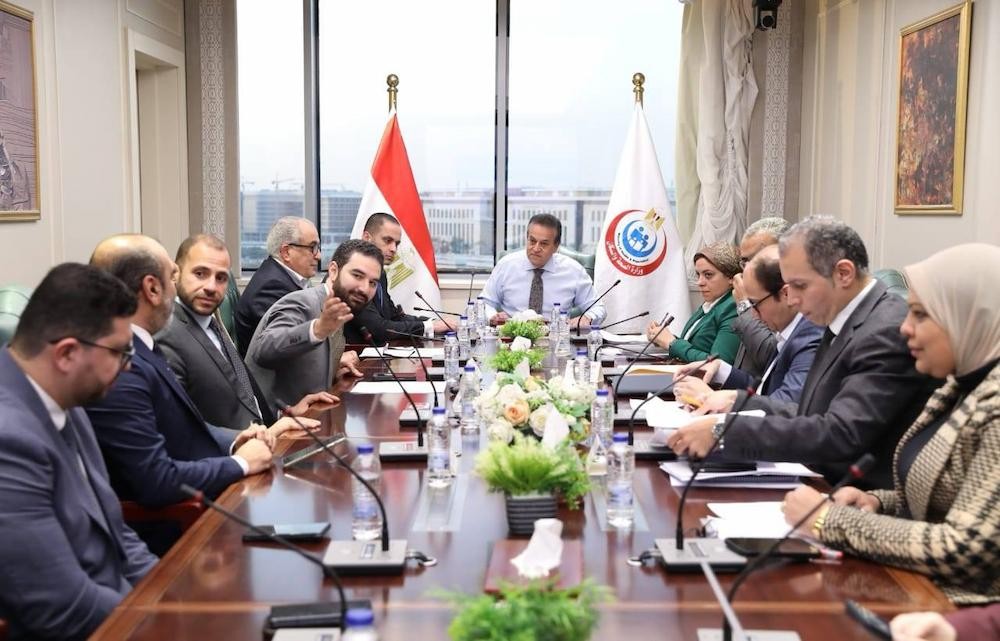 وزير الصحة المصري خلال الاجتماع