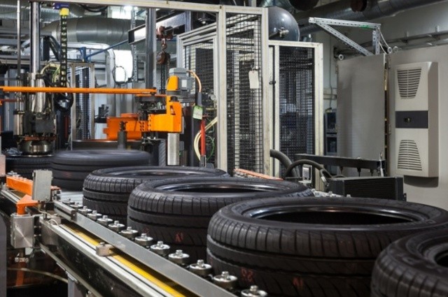 إطارات السيارات