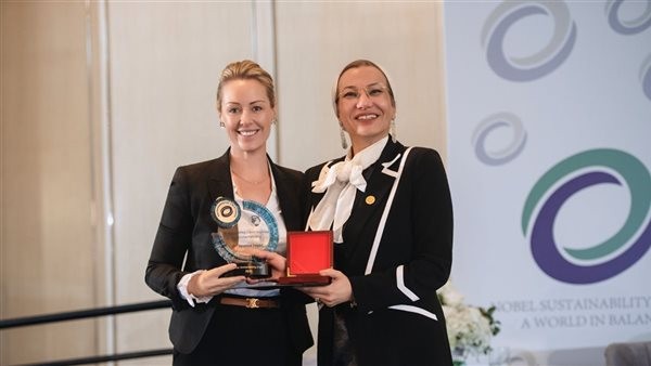 ياسمين فؤاد تحصد ميدالية الإسهام المتميز من صندوق نوبل للاستدامة لعام 2025