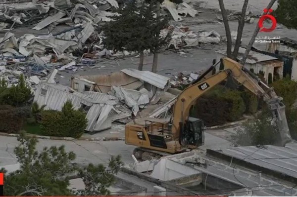 هدم مكاتب الأونروا