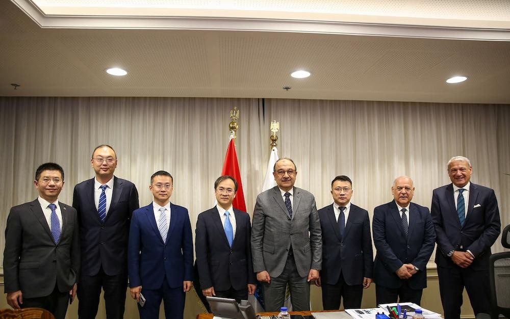 وزير قطاع الأعمال المصري ووفد شاندونج الصينية 