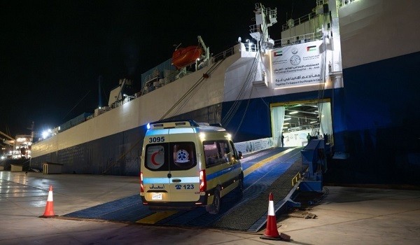 المستشفى الإماراتي العائم