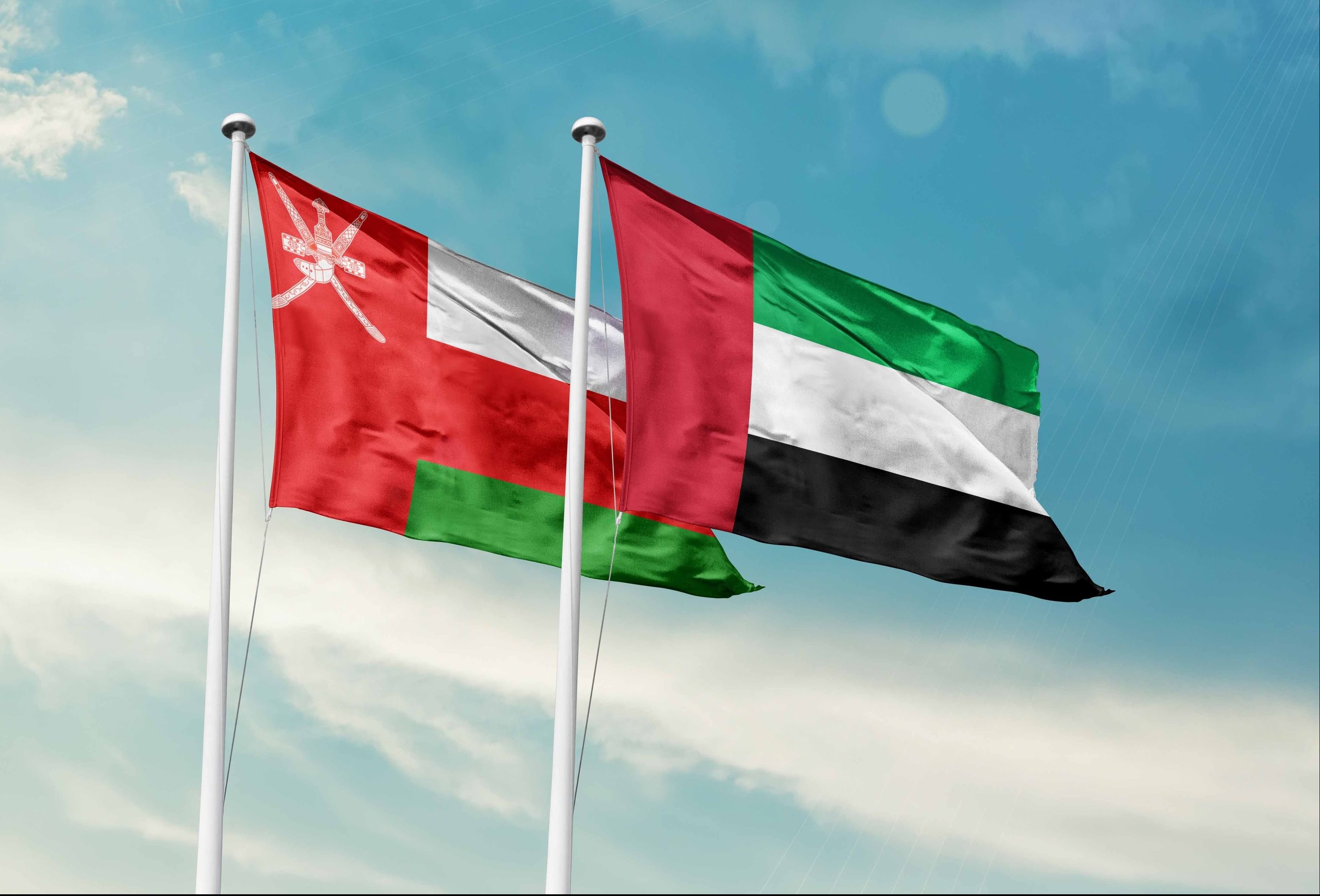 الإمارات وعمان