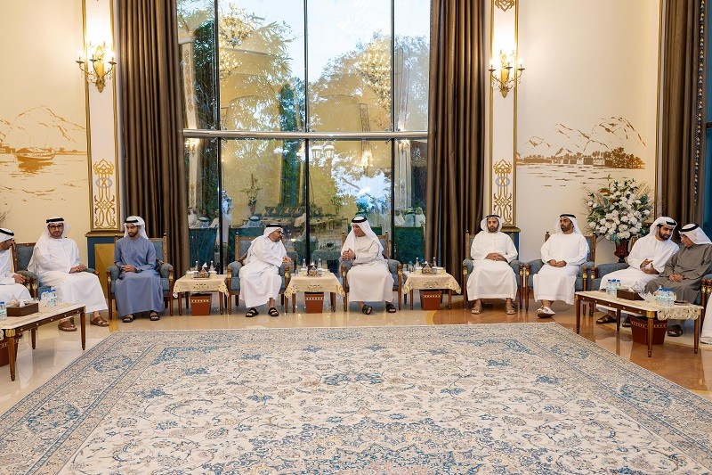 حاكم رأس الخيمة يستقبل وفد الخارجية