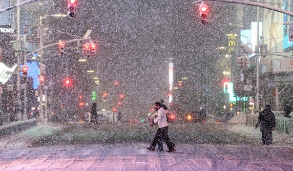 عاصفة ثلجية تضرب أمريكا