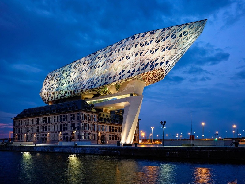 ميناء أنتويرب-بروج