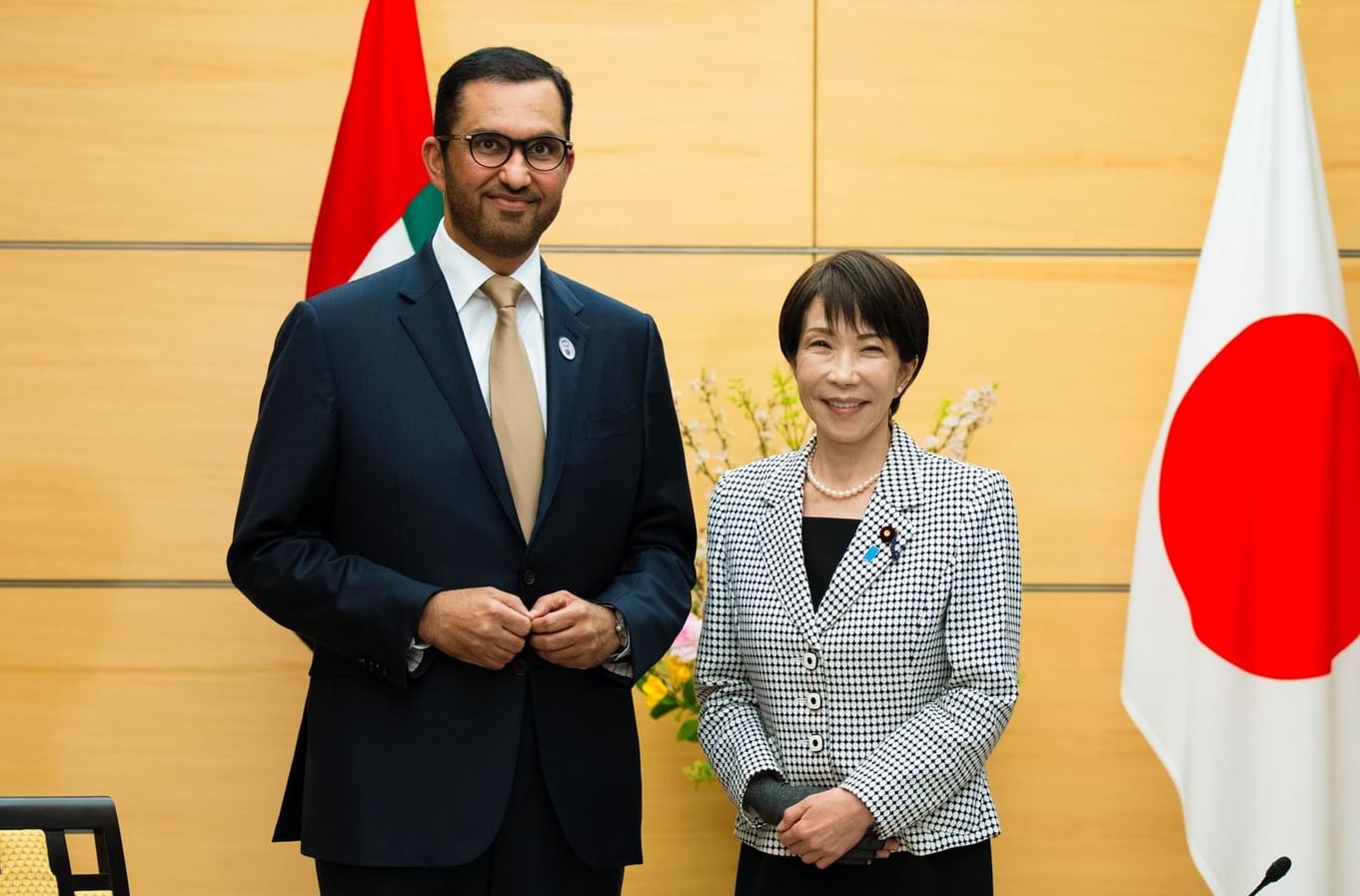 رئيسة وزراء اليابان و