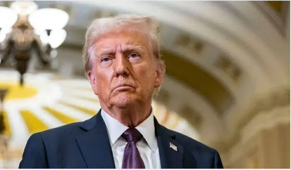 الرئيس الأمريكي دونالد ترامب