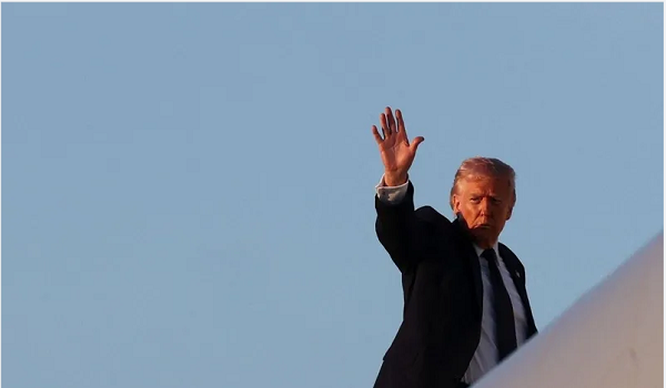 ترامب لمح إلى إمكانية وقف الحرب