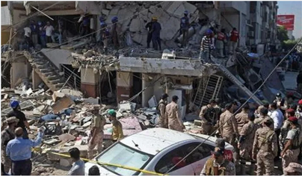 19 قتيلا جراء عاصفة قوية ضربت مدينة كراتشي الباكستانية