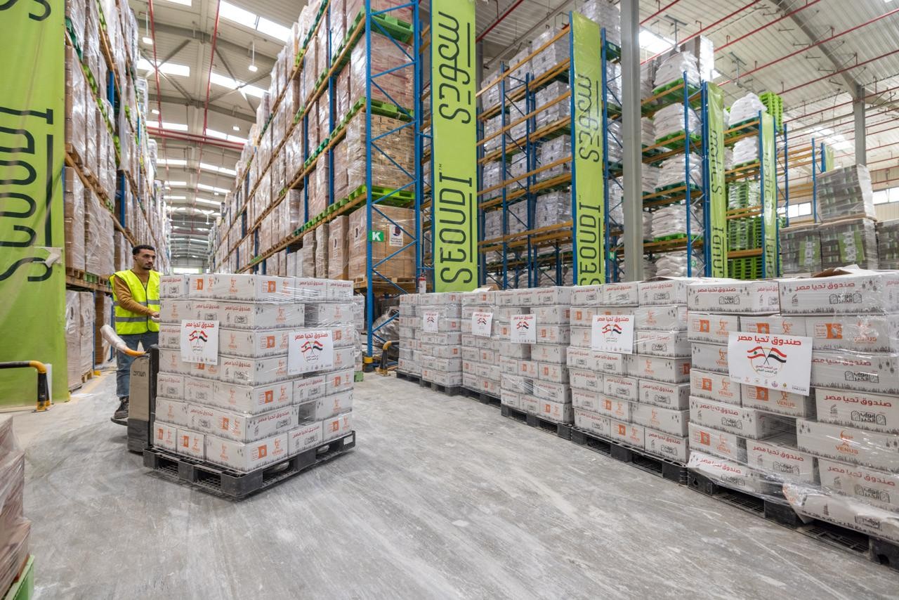 مساعدات مصر إلى لبنان