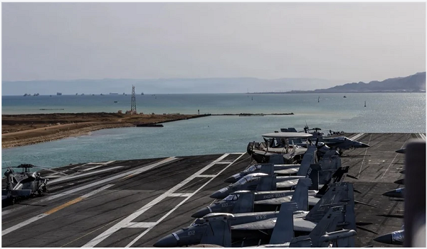 حاملة طائرات أميركية ثالثة