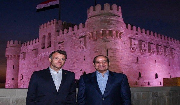 الرئيس المصري عبد الفتاح السيسي و الرئيس الفرنسي إيمانويل ماكرون