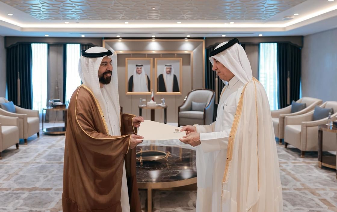 سعيد عبدالله القمزي يقدم أوراق اعتماده