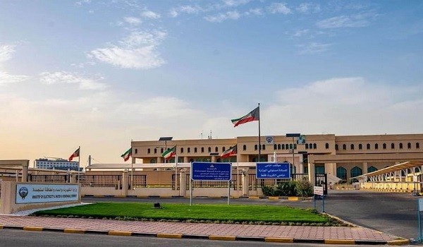  محطة كهرباء وتقطير مياه في الكويت