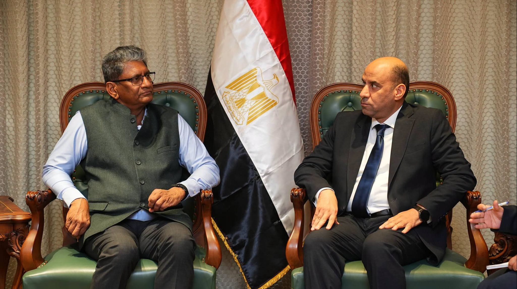 حسن الرداد والسفير الهندي
