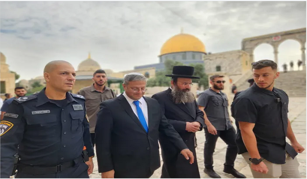 وزير الأمن القومي الإسرائيلي في محيط المسجد الأقصى