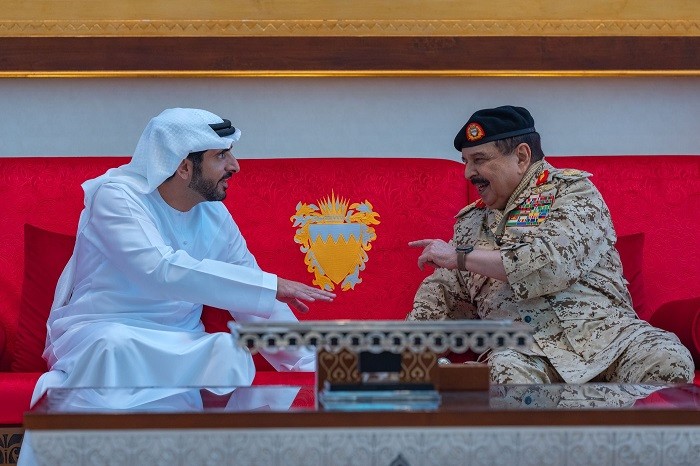 ملك البحرين وولي عهد دبي