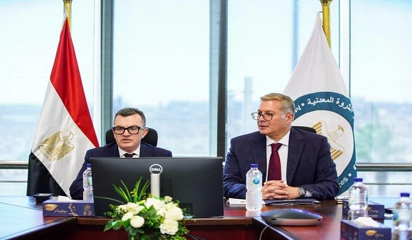 وزيرا البترول والتخطيط