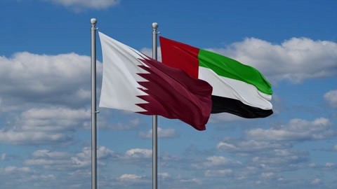 علم قطر والإمارات